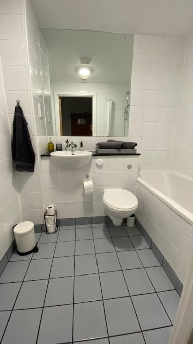 Stunning Modern 2Bed Apt Near Dublin City& Airport Eksteriør billede
